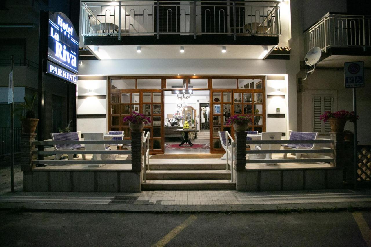 Hotel La Riva Giardini Naxos Eksteriør bilde