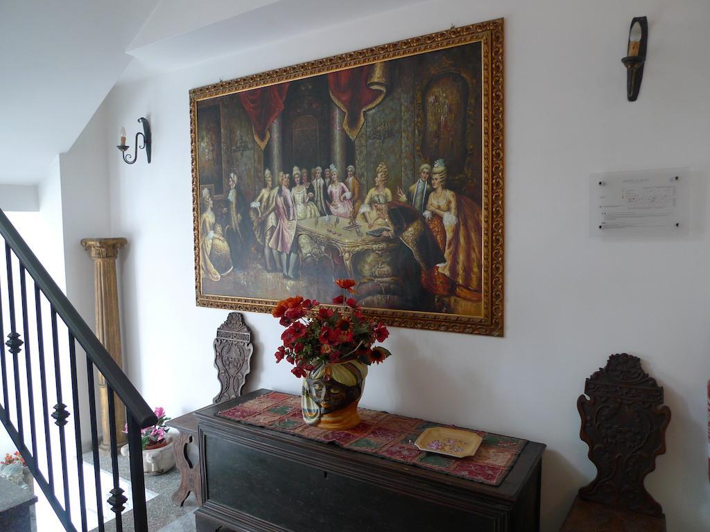 Hotel La Riva Giardini Naxos Eksteriør bilde