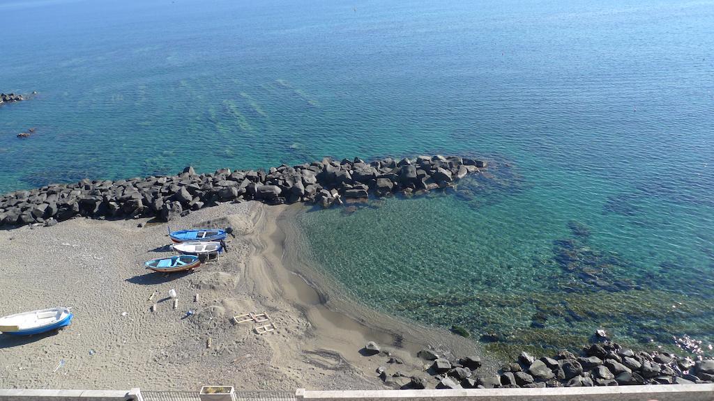 Hotel La Riva Giardini Naxos Eksteriør bilde