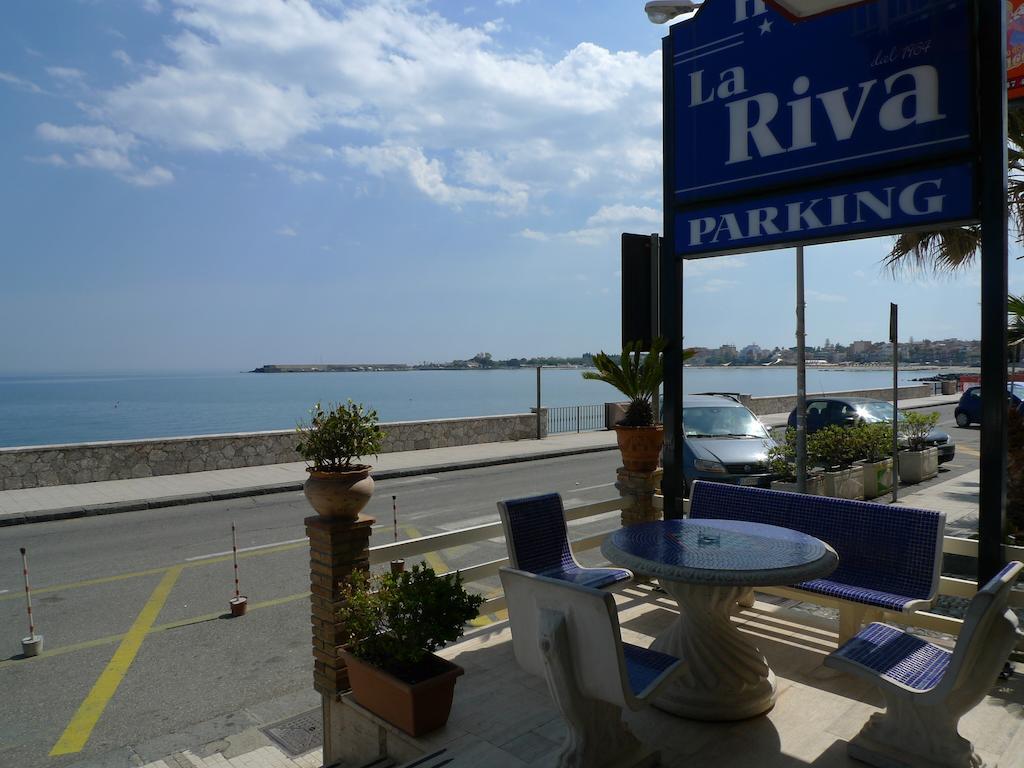 Hotel La Riva Giardini Naxos Eksteriør bilde